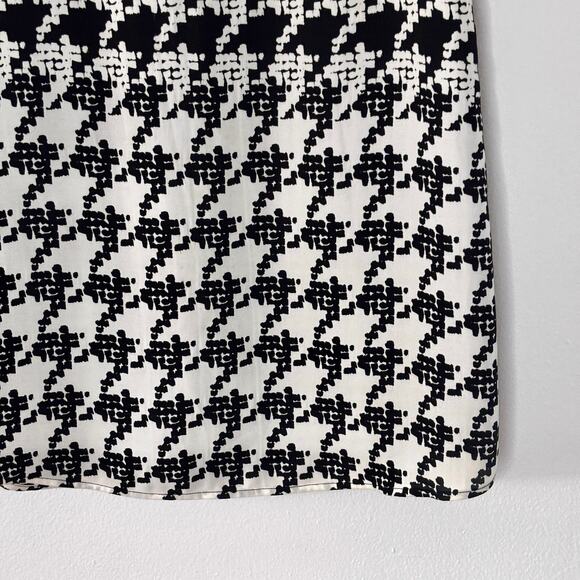 CAbi Women's Black and White Houndstooth Detailed Flowy Tank Top Size Small - Picture 11 of 12